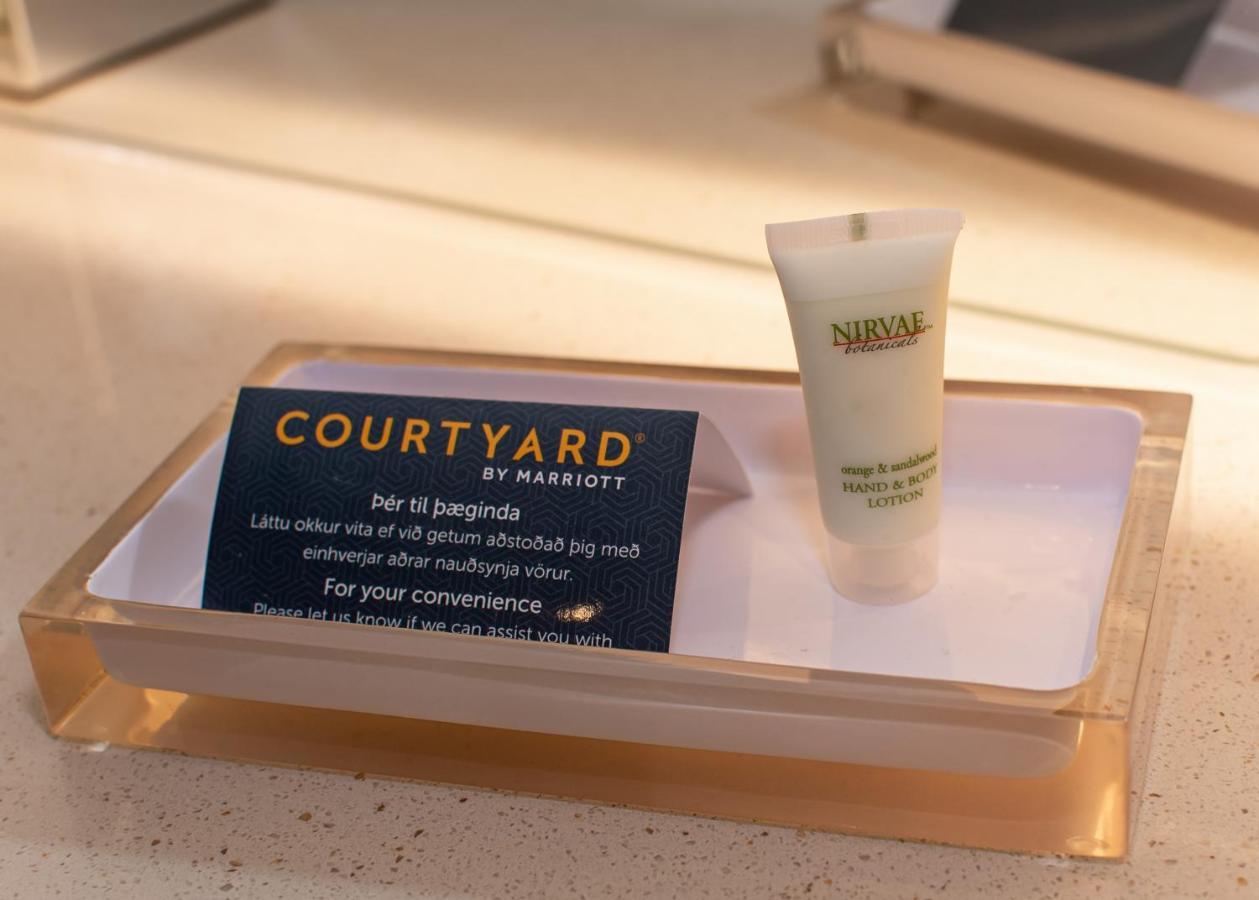 Courtyard By Marriott Reykjavik Keflavik Airport Hotel Bagian luar foto