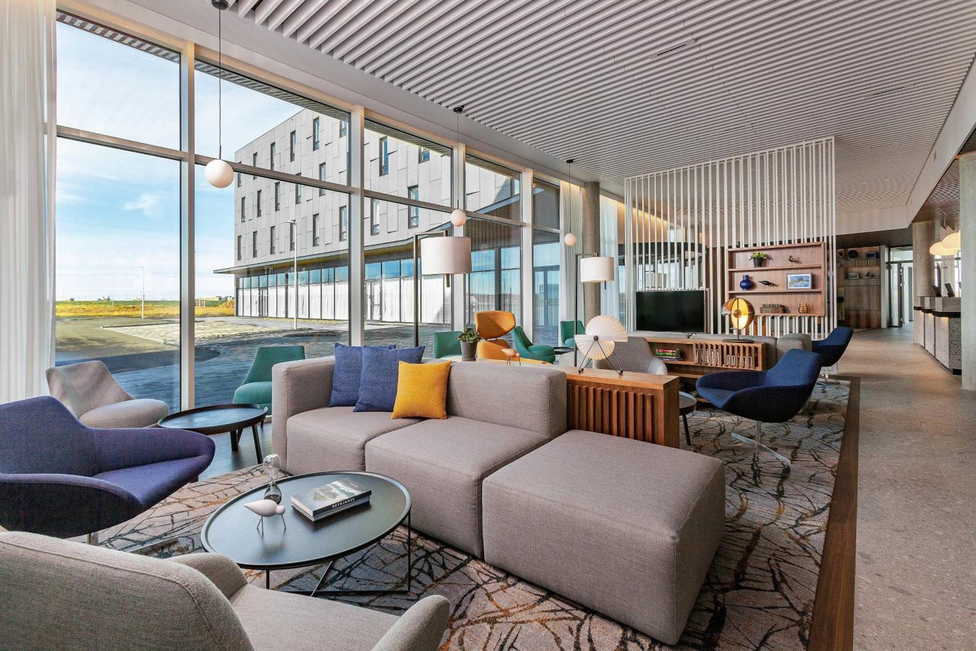 Courtyard By Marriott Reykjavik Keflavik Airport Hotel Bagian luar foto